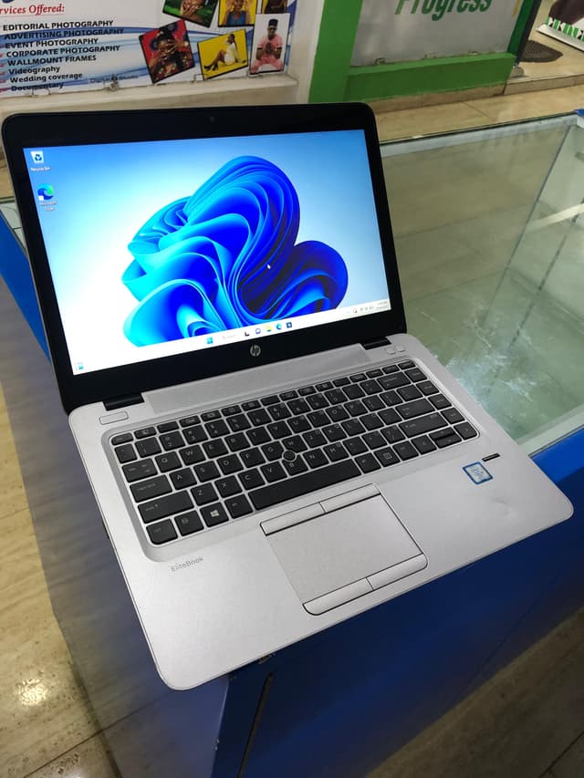 HP 820 G3